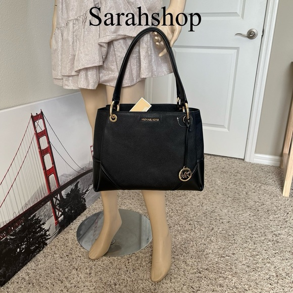 🌼Michael Kors Purse Set - Picture 8 of 16